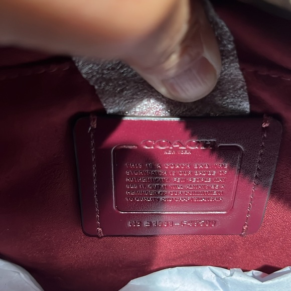 Coach Zoe Carryall - Picture 10 of 14